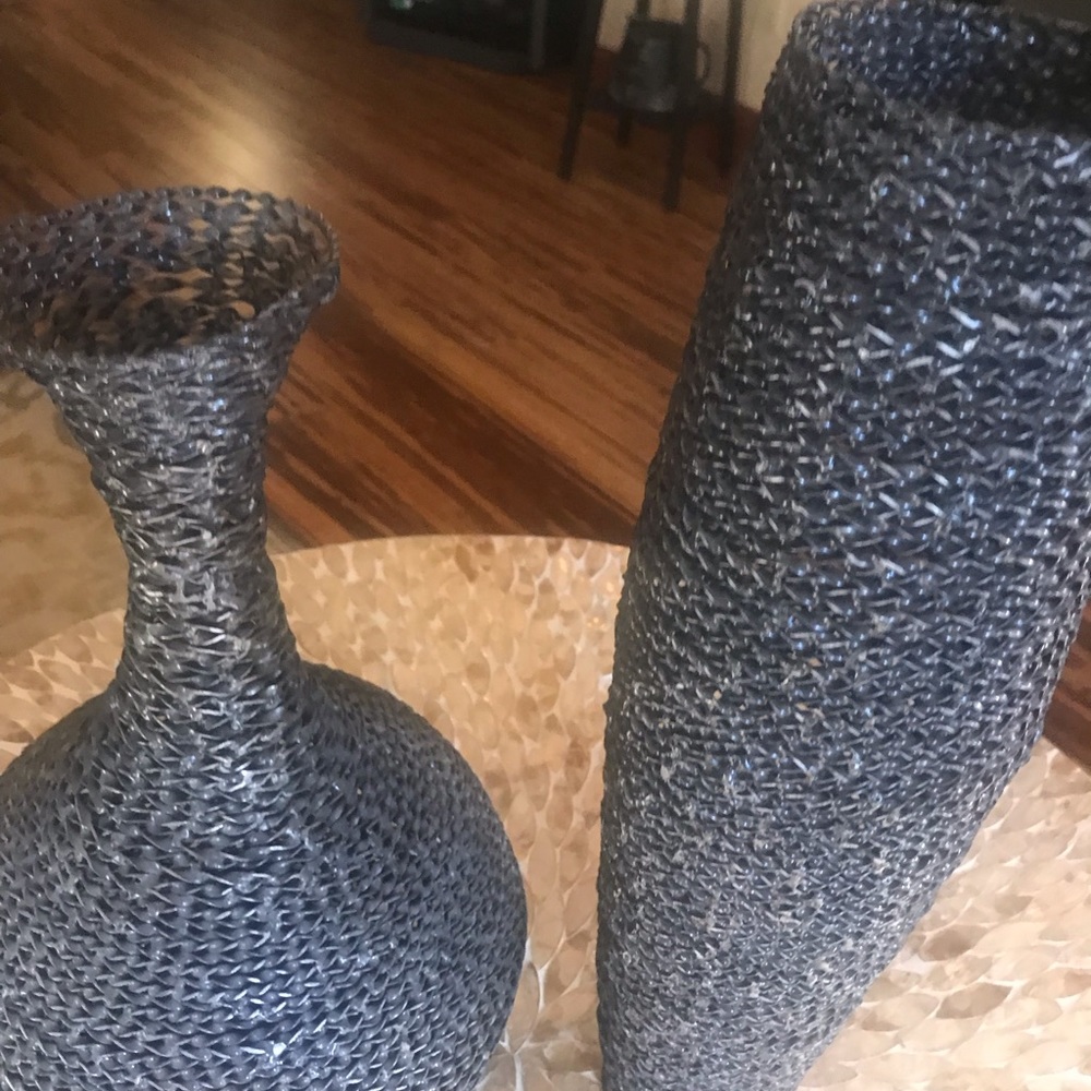 Pier one metals vases perfect condition - Picture 3 of 3